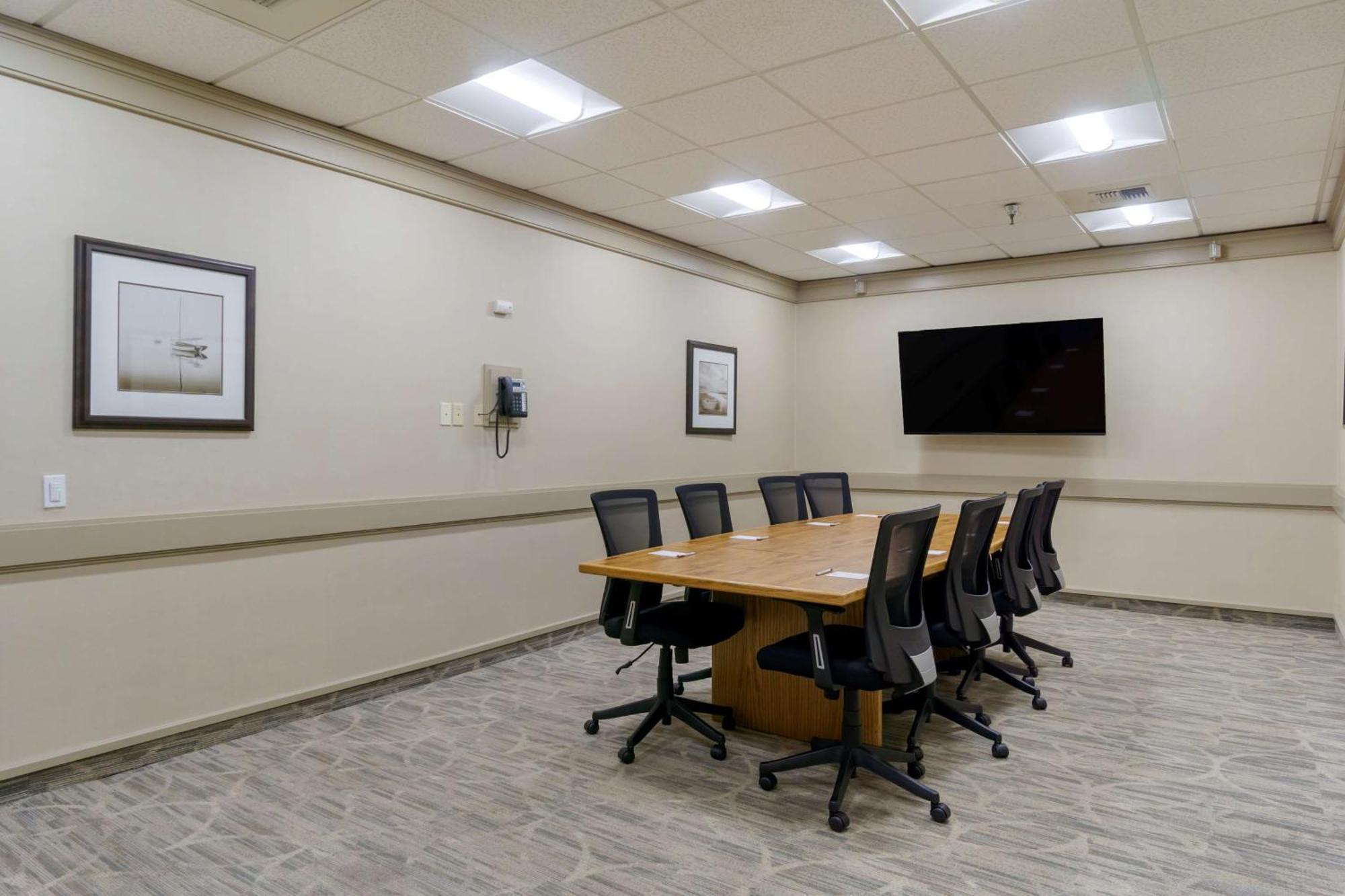 Best Western Plus Oak Harbor Hotel And Conference Center Екстериор снимка