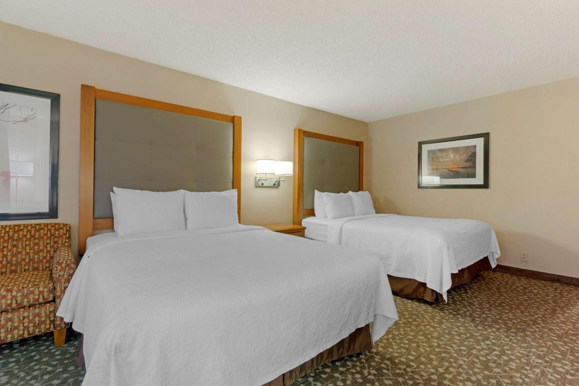 Best Western Plus Oak Harbor Hotel And Conference Center Екстериор снимка